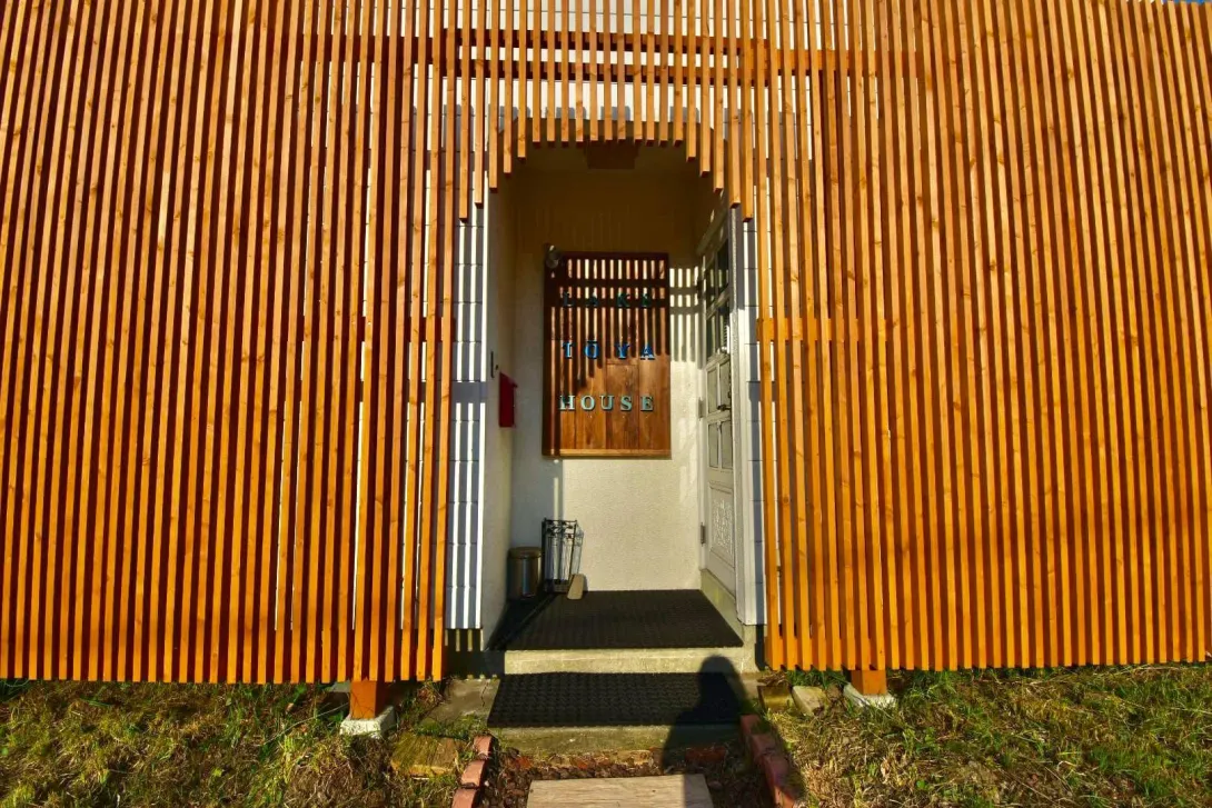 be7f307e-af21-4cba-9291-724be4d6a8bb